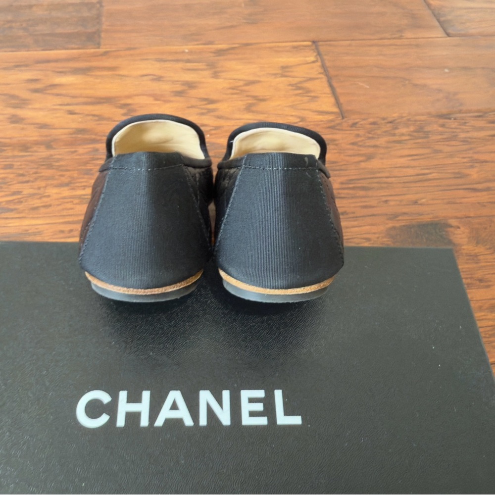 Chanel Black Leather Loafers Moccasins - Picture 4 of 12